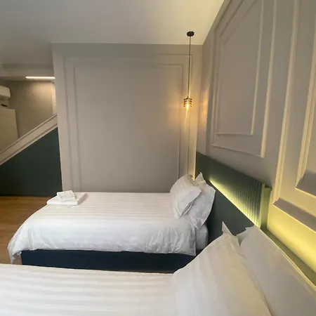 Guest house Tirana Central Rooms *