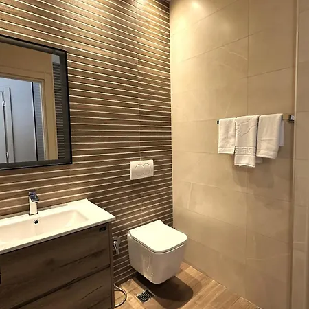 בית הארחה Tirana Central Rooms