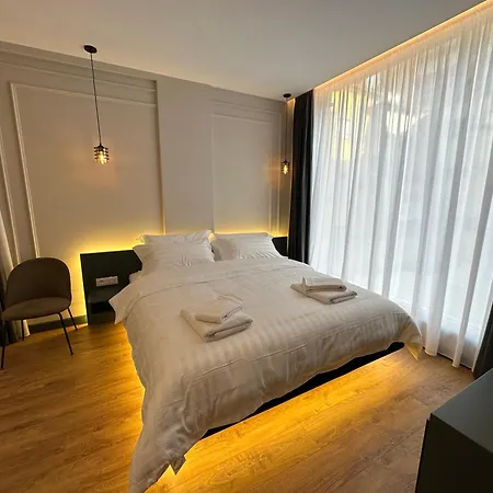 Гостевой дом Tirana Central Rooms Тирана