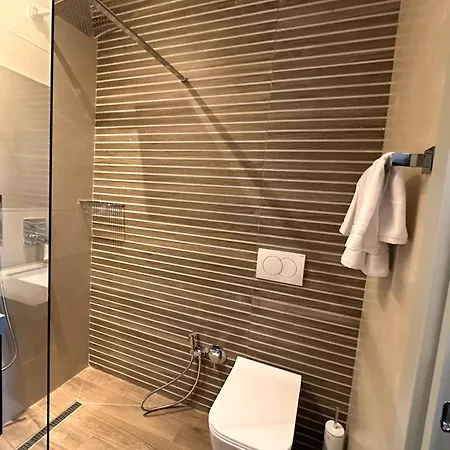 Гостевой дом Tirana Central Rooms Тирана