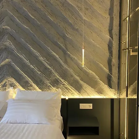 Guest house Tirana Central Rooms *