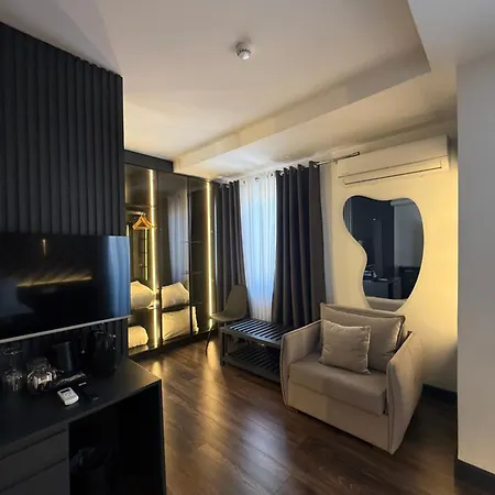 Гостевой дом Tirana Central Rooms