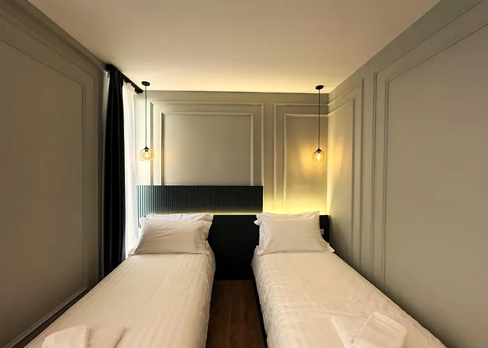 Tirana Central Rooms