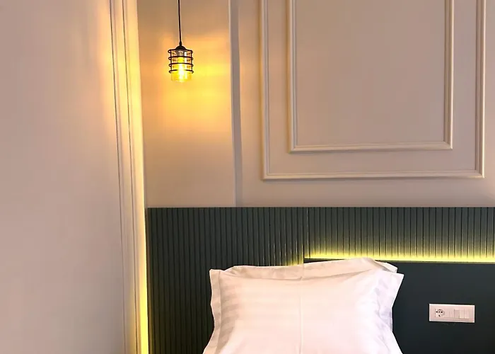 Tirana Central Rooms