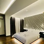 Affittacamere Tirana Central Rooms 3*