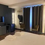Tirana Central Rooms Affittacamere 3*