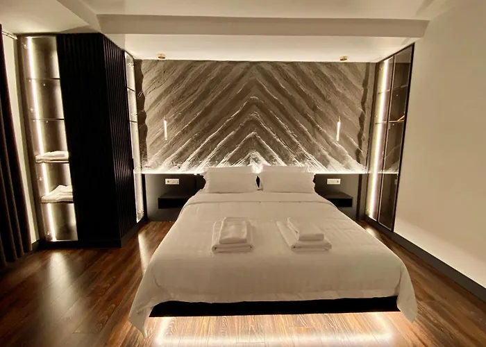 Tirana Central Rooms