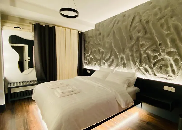 Гостевой дом Tirana Central Rooms