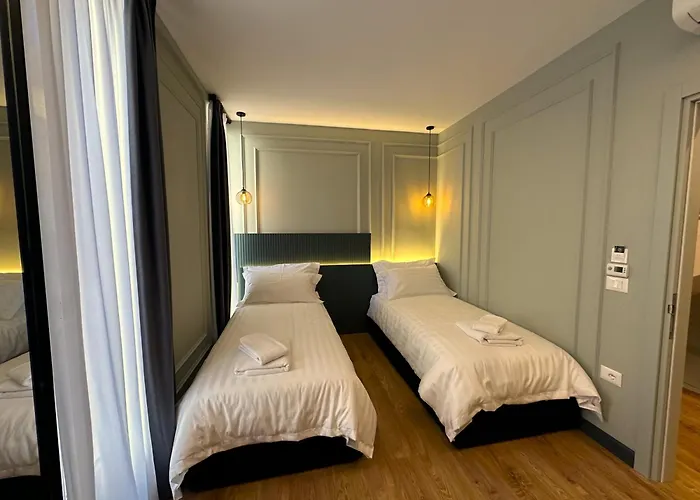 Tirana Central Rooms Гостевой дом