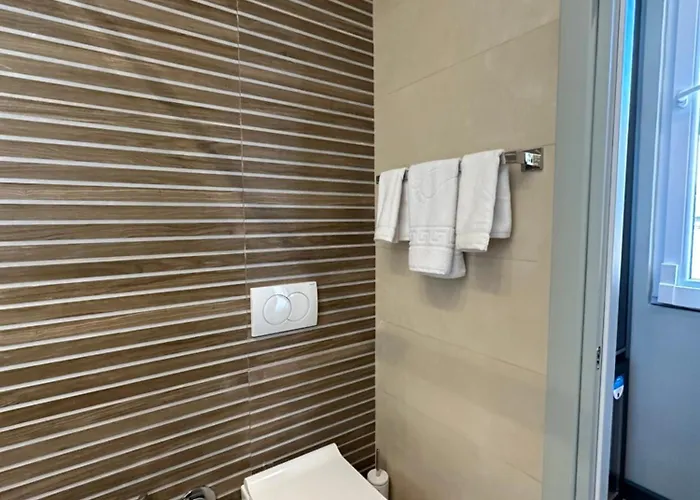 Tirana Central Rooms 3* Тирана