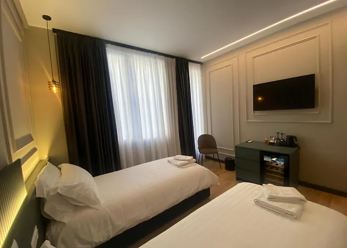 Tirana Central Rooms Гостевой дом Тирана