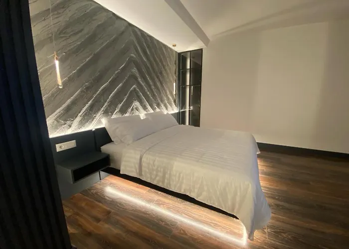 Tirana Central Rooms