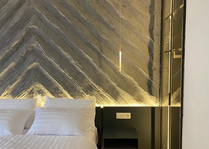 Гостевой дом Tirana Central Rooms 3*