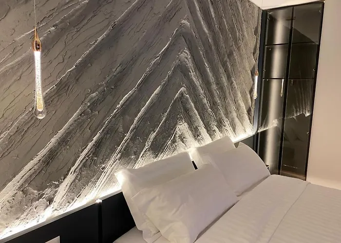 Гостевой дом Tirana Central Rooms Тирана