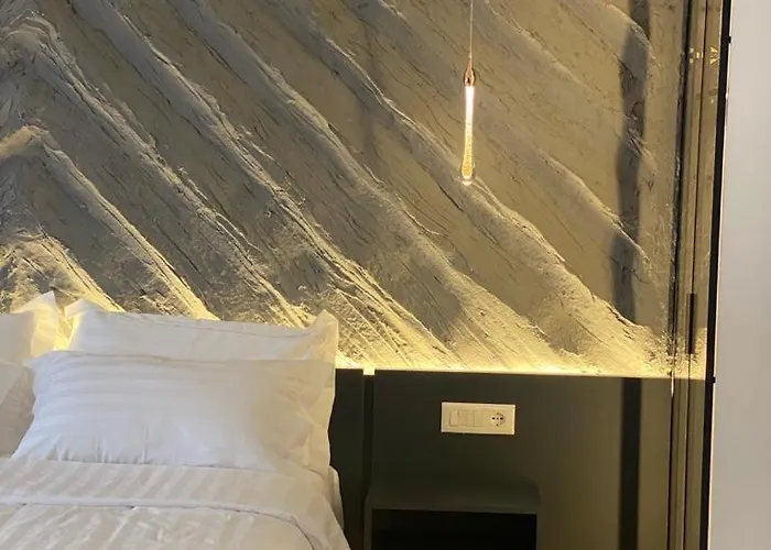 Tirana Central Rooms 3* Тирана