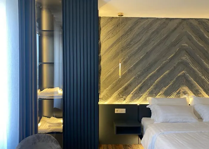 Pensión Tirana Central Rooms