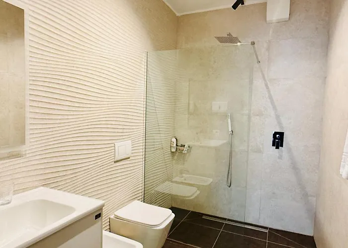 Tirana Central Rooms 3*